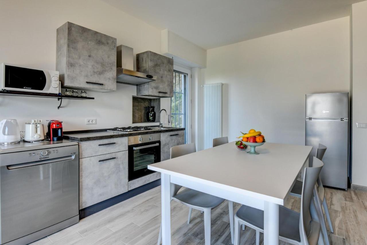 Studio Baldo - Brenzone Holiday Apartments ภายนอก รูปภาพ