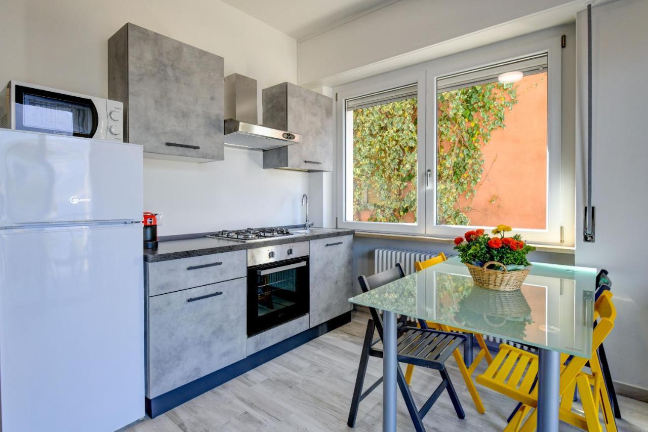Studio Baldo - Brenzone Holiday Apartments ภายนอก รูปภาพ